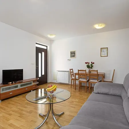 Apartment Marija Porec